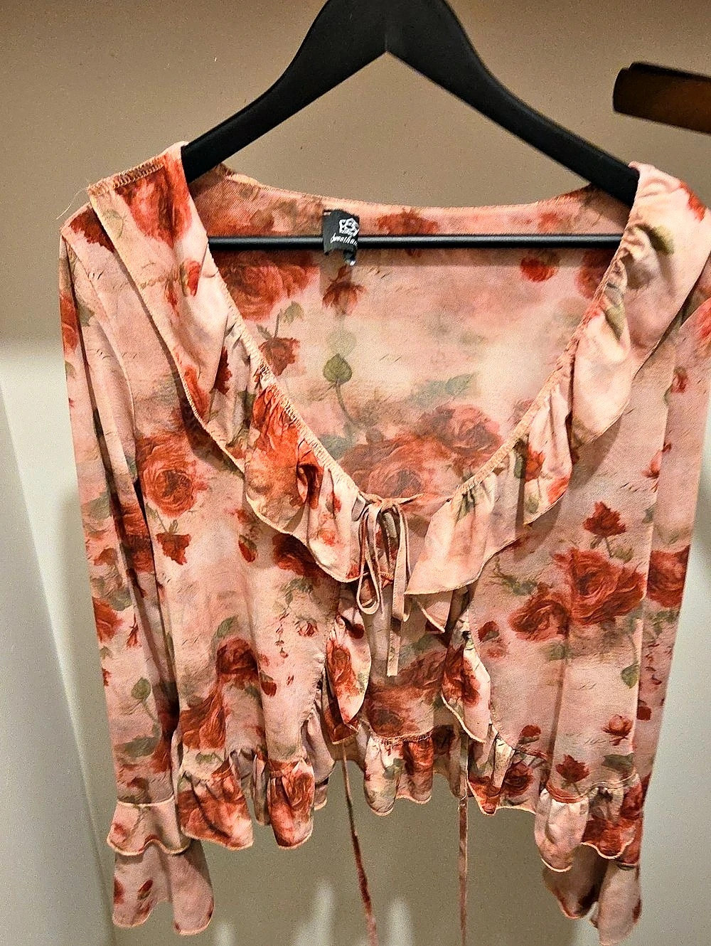 Sweetkama Floral Ruffle Blouse in Pink & Red Size Medium